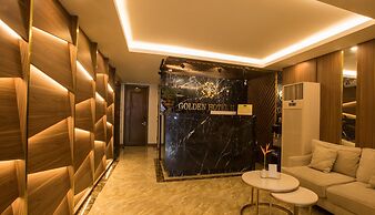 Golden Hotel