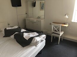 Hotel Crone