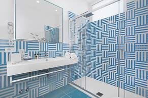 Sersale Suites