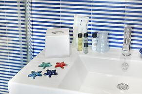 Sersale Suites