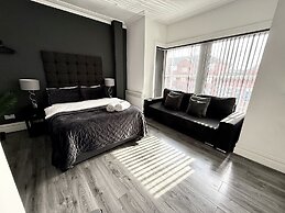 Reads Luxury Apartments