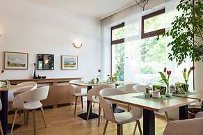 Pension an der Pillnitzer Schlossfaehre
