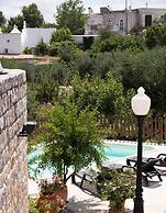 Trullo Paan Pascarosa Ostuni by Typney