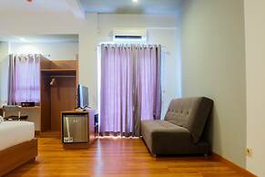 Azalea Suites Cikarang Studio Apartment with Bathtub