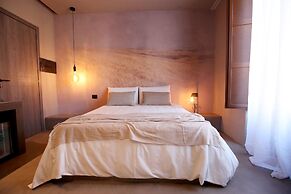 Casa Nostra Luxury Suites