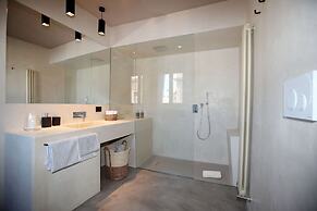 Casa Nostra Luxury Suites