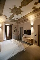 Casa Nostra Luxury Suites