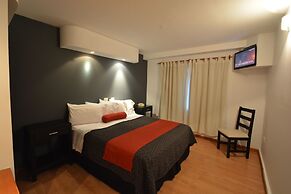 Piazza Hotel