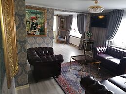 Eleonora Apartment