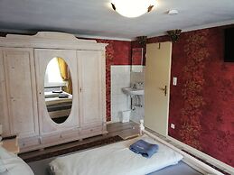 Eleonora Apartment