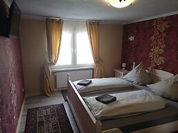 Eleonora Apartment