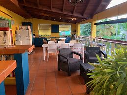 The Waterfront Inn - Hostel