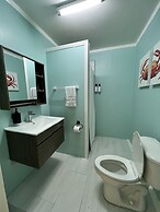 The Waterfront Inn - Hostel