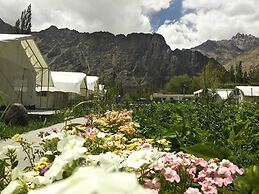 Apple Cottage Nubra - Glamping