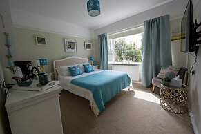Halwell Lodge