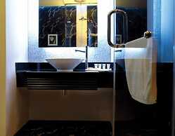 Ista Suites Seef