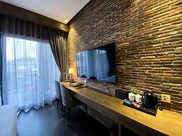 CHECK inn Phnom Penh BKK 1