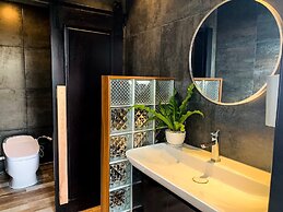 CHECK inn Phnom Penh BKK 1