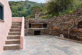 Iris Villa