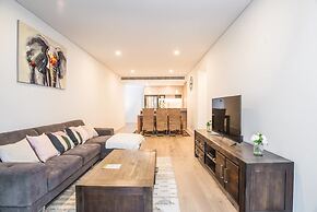 Oud Wood Apartment