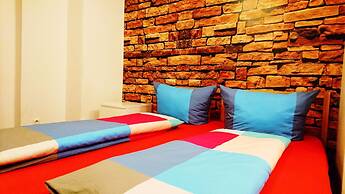 City Apartment S & W