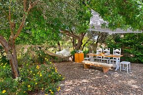 Villa Ixia