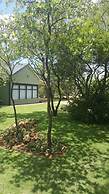 Crimson Bush Lodge