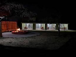 Crimson Bush Lodge