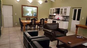 Crimson Bush Lodge