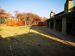 Crimson Bush Lodge