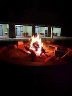 Crimson Bush Lodge