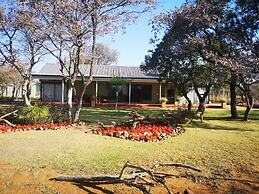 Crimson Bush Lodge
