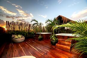 Grand Balam Plaza