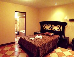 Hotel Loma Real Inn