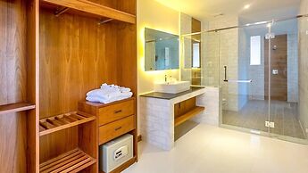 Aura Samui Best Beach Hotel