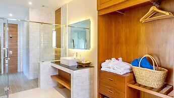 Aura Samui Best Beach Hotel