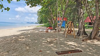 Koh Jum Delight Beach