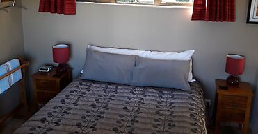 Serenity Motel