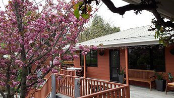 Serenity Motel