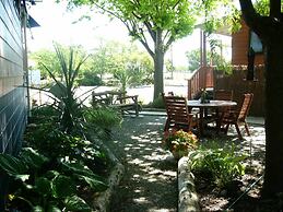 Serenity Motel