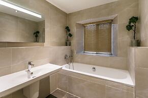The Lodge Rooms @ Carus Green