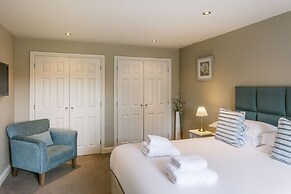 The Townhouses @ Carus Green