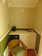 Fountain Baths Guest Cottages