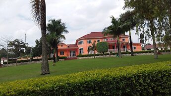 Flagship Piazza Hotel - Hostel