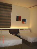 Hip Spa Motel