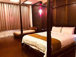 Hip Spa Motel