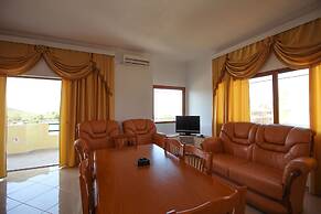 Apartments Dine