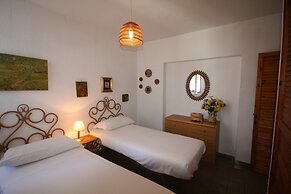 Villa Lola