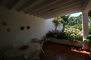 Villa Lola