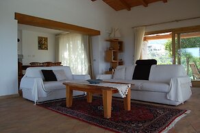 Villa Monti di Mola
